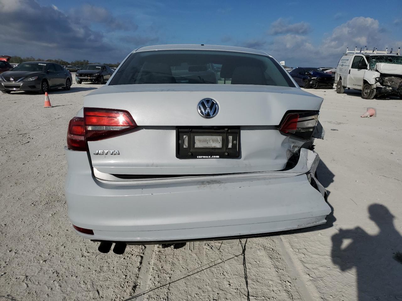 2017 Volkswagen Jetta - Image 6