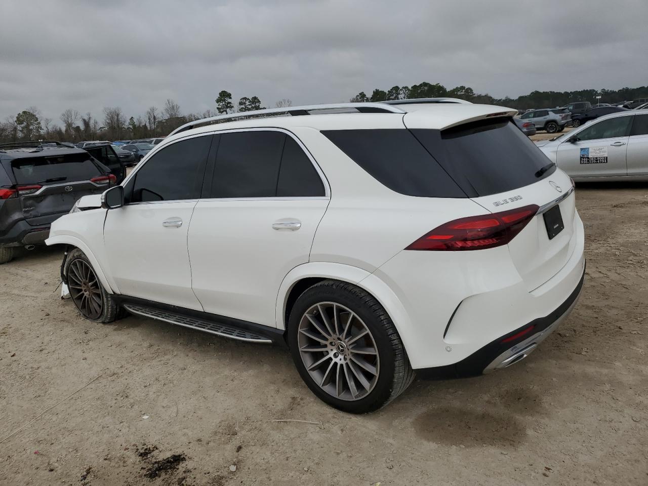 2024 Mercedes-Benz GLE - Image 2