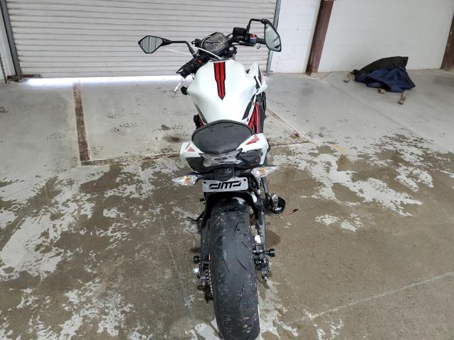  KAWASAKI ER650 K 2022 Белый