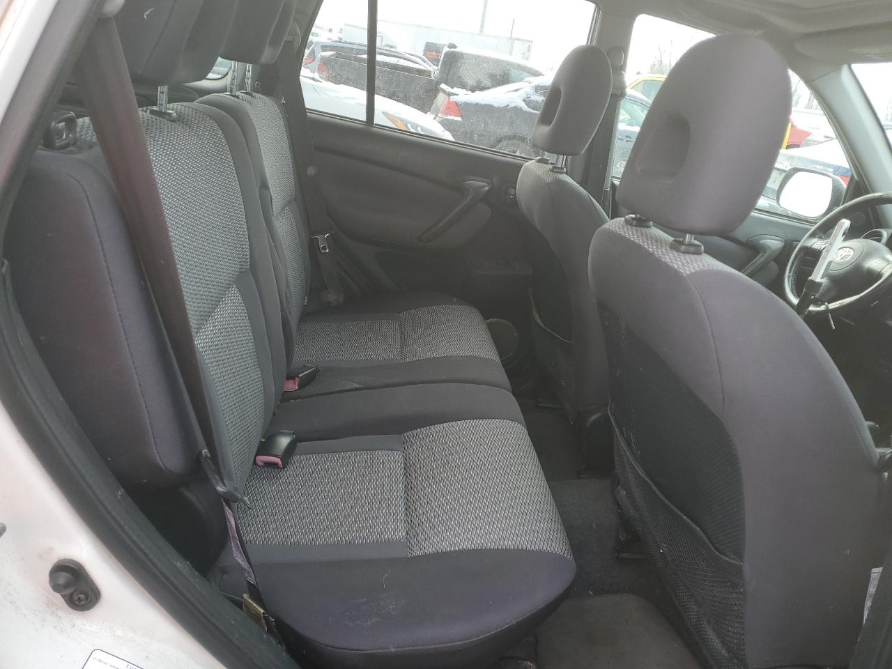 2005 Toyota RAV 4 - Image 10