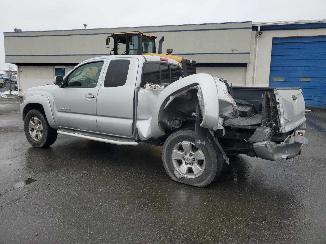 2009 Toyota Tacoma - Image 2