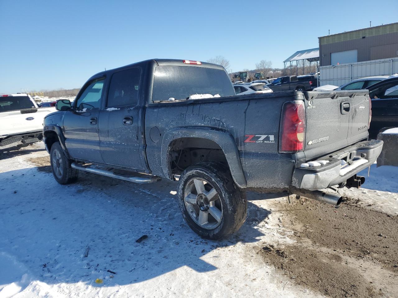 2005 Chevrolet Silverado - Image 2