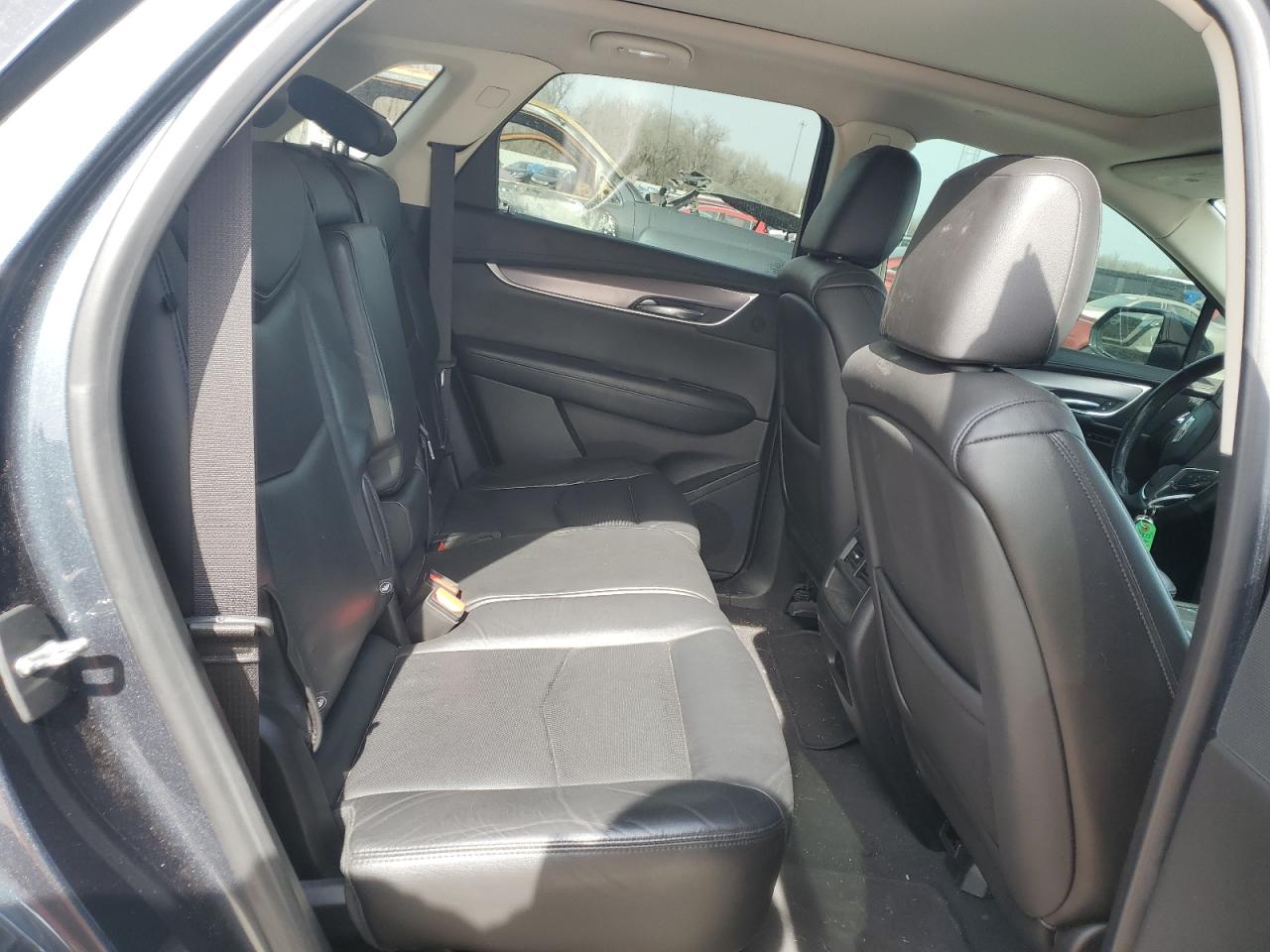 2019 Cadillac XT5 - Image 10