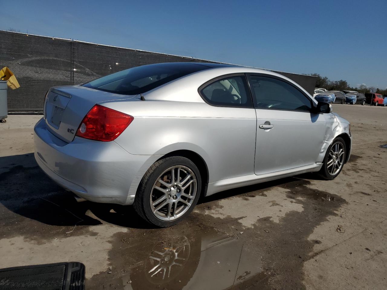 2005 Toyota tC - Image 3