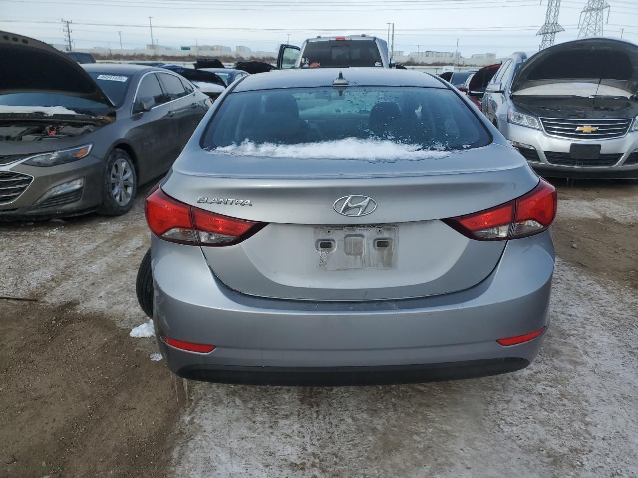 2016 Hyundai Elantra - Image 6