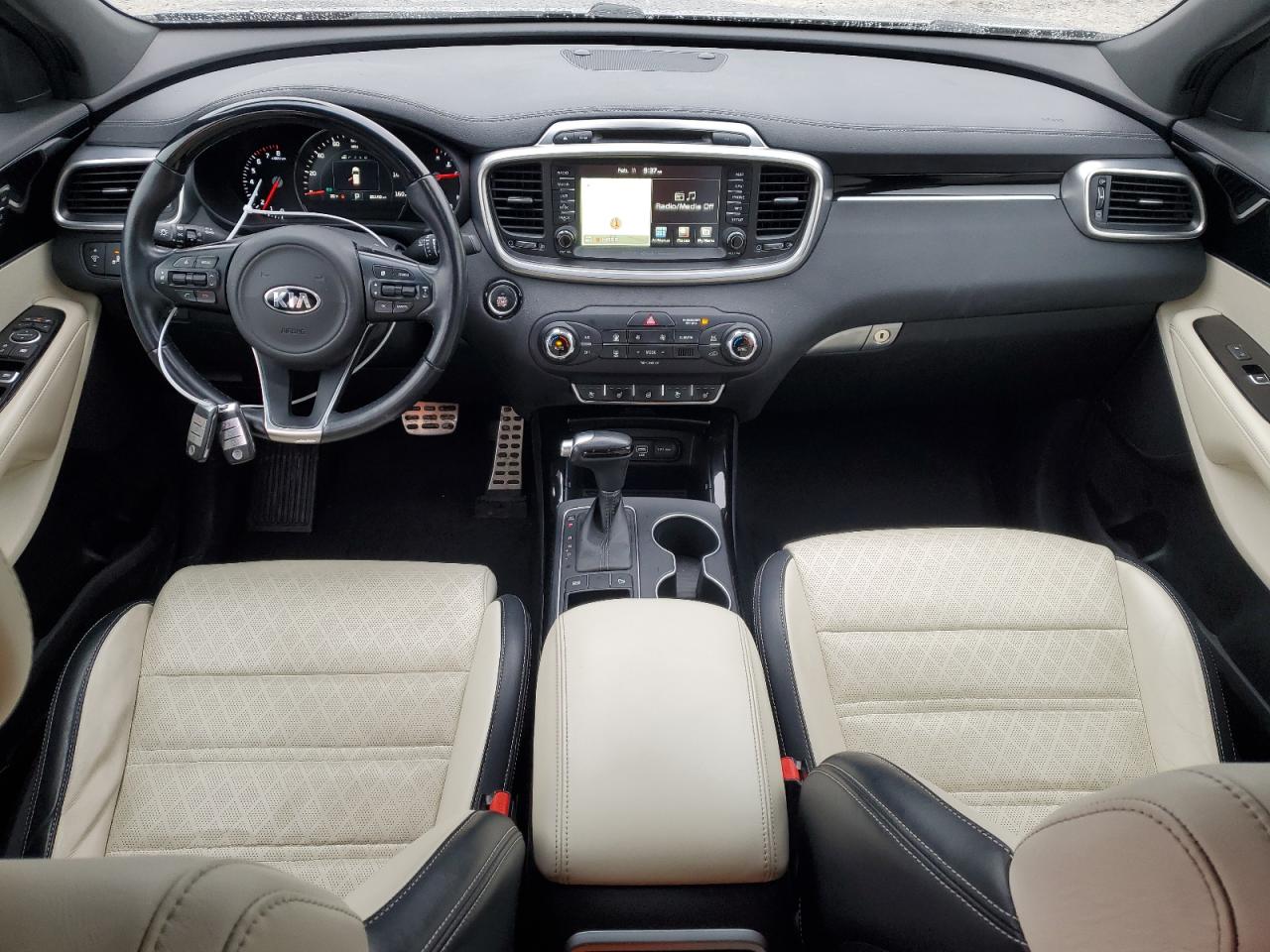 2016 Kia Sorento - Image 8