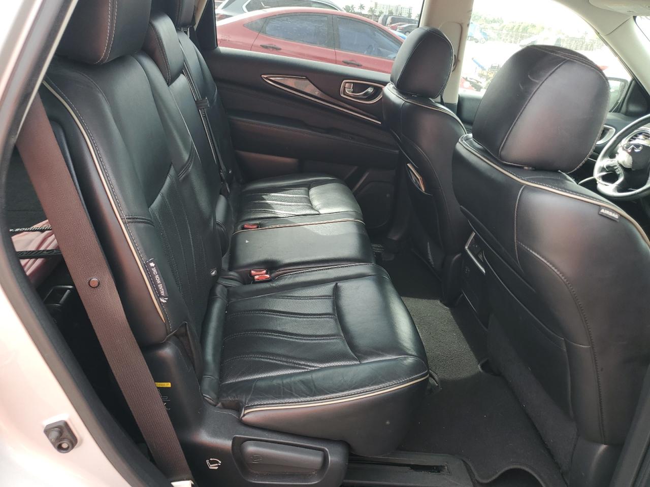 2018 Infiniti QX60 - Image 11