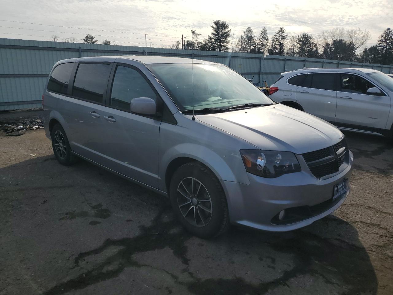 2018 Dodge Caravan - Image 4
