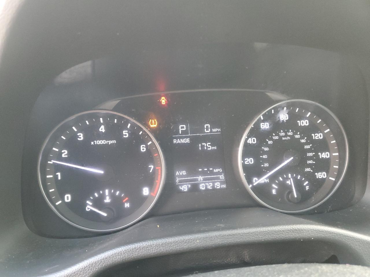 2017 Hyundai Elantra - Image 9