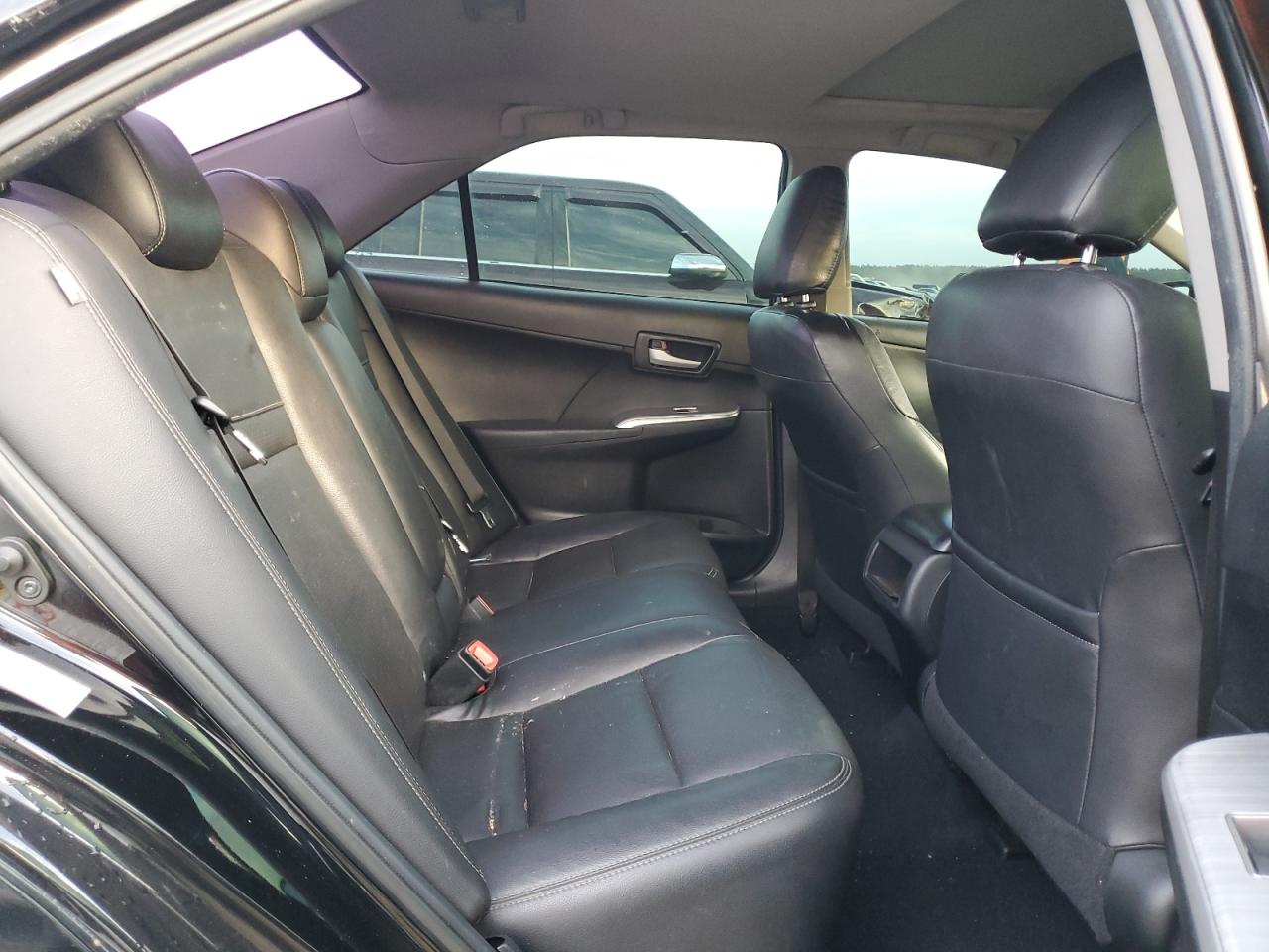 2012 Toyota Camry - Image 10