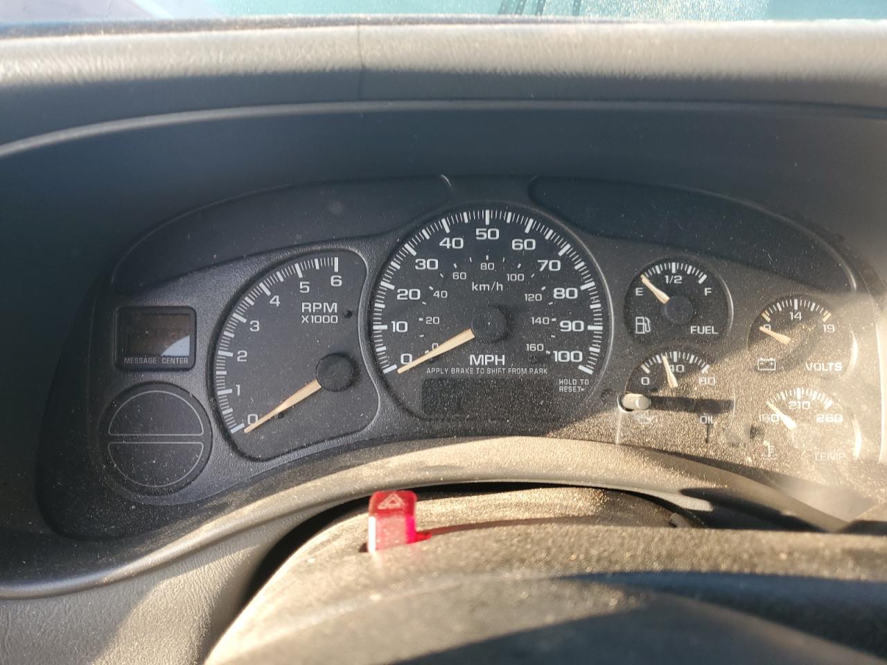 2002 Chevrolet Silverado - Image 9