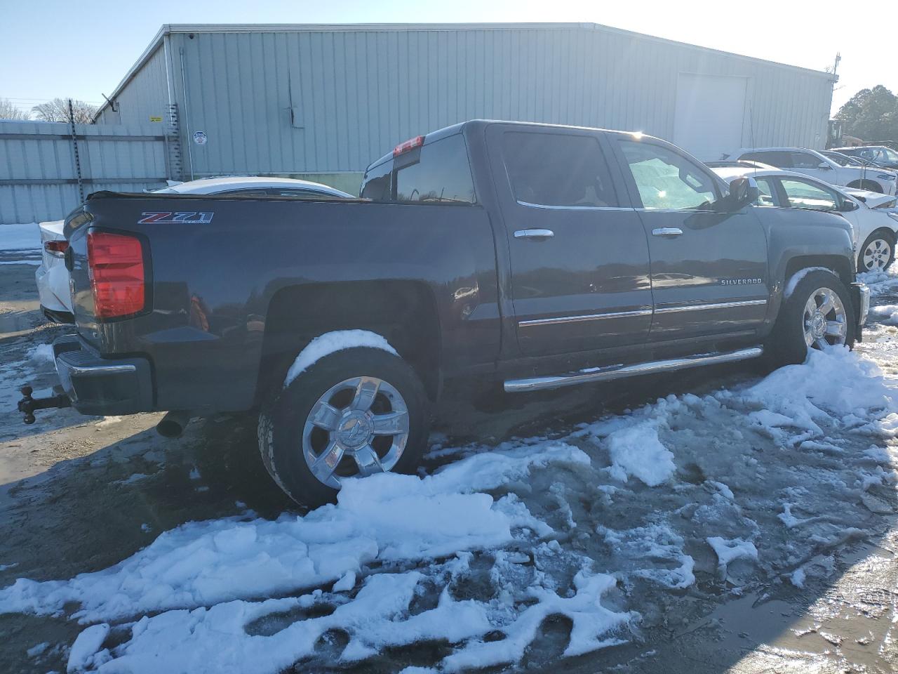 2015 Chevrolet Silverado - Image 3