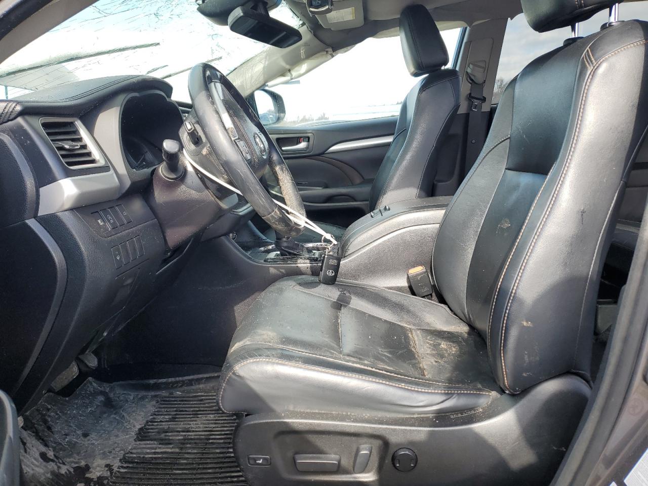 2017 Toyota Highlander - Image 7