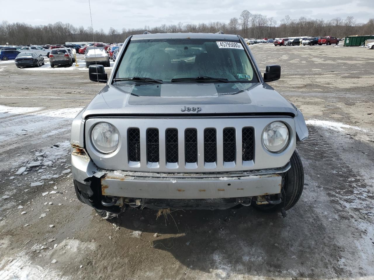 2016 Jeep Liberty (Patriot) - Image 5