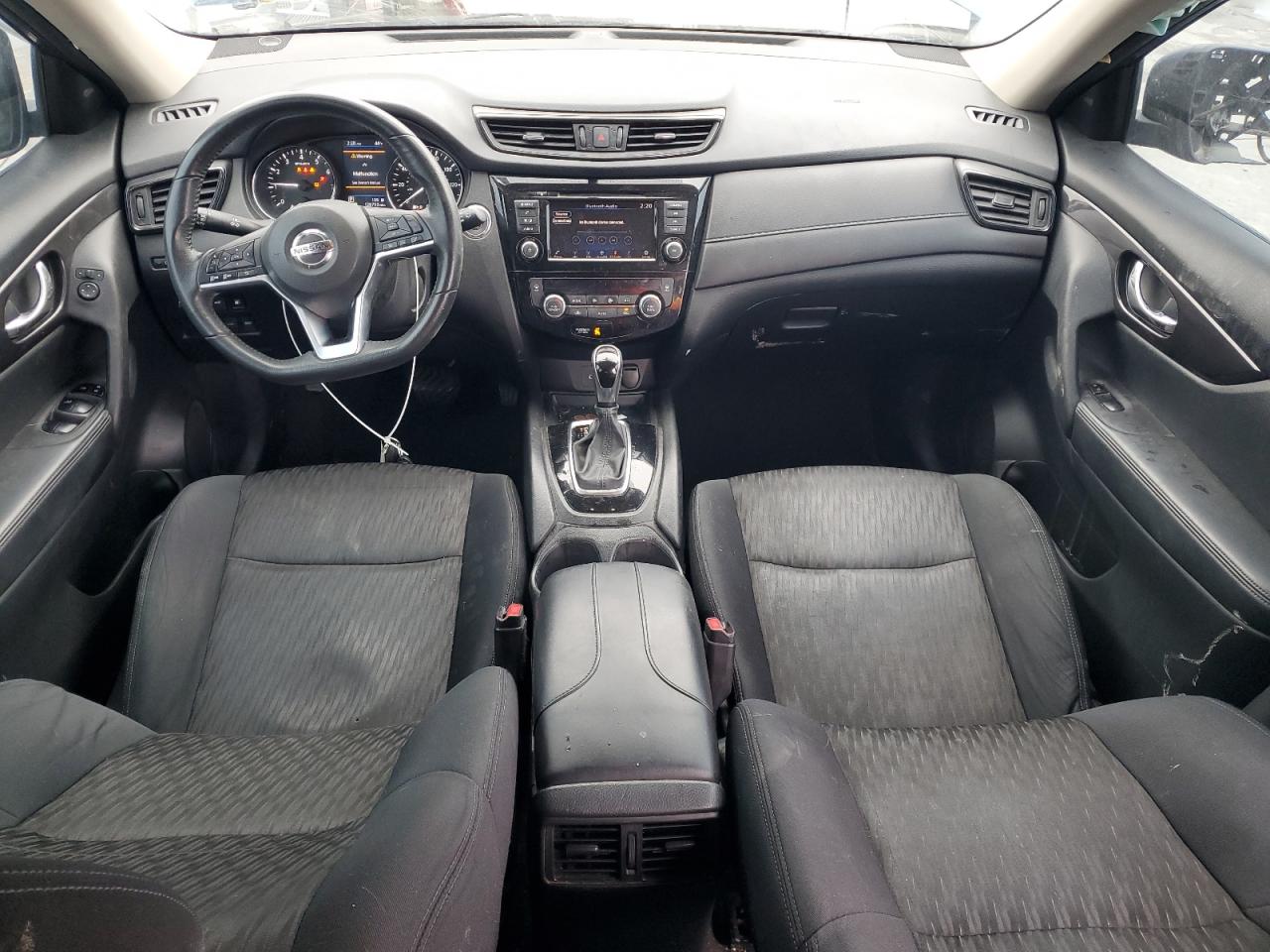 2018 Nissan Rogue - Image 8