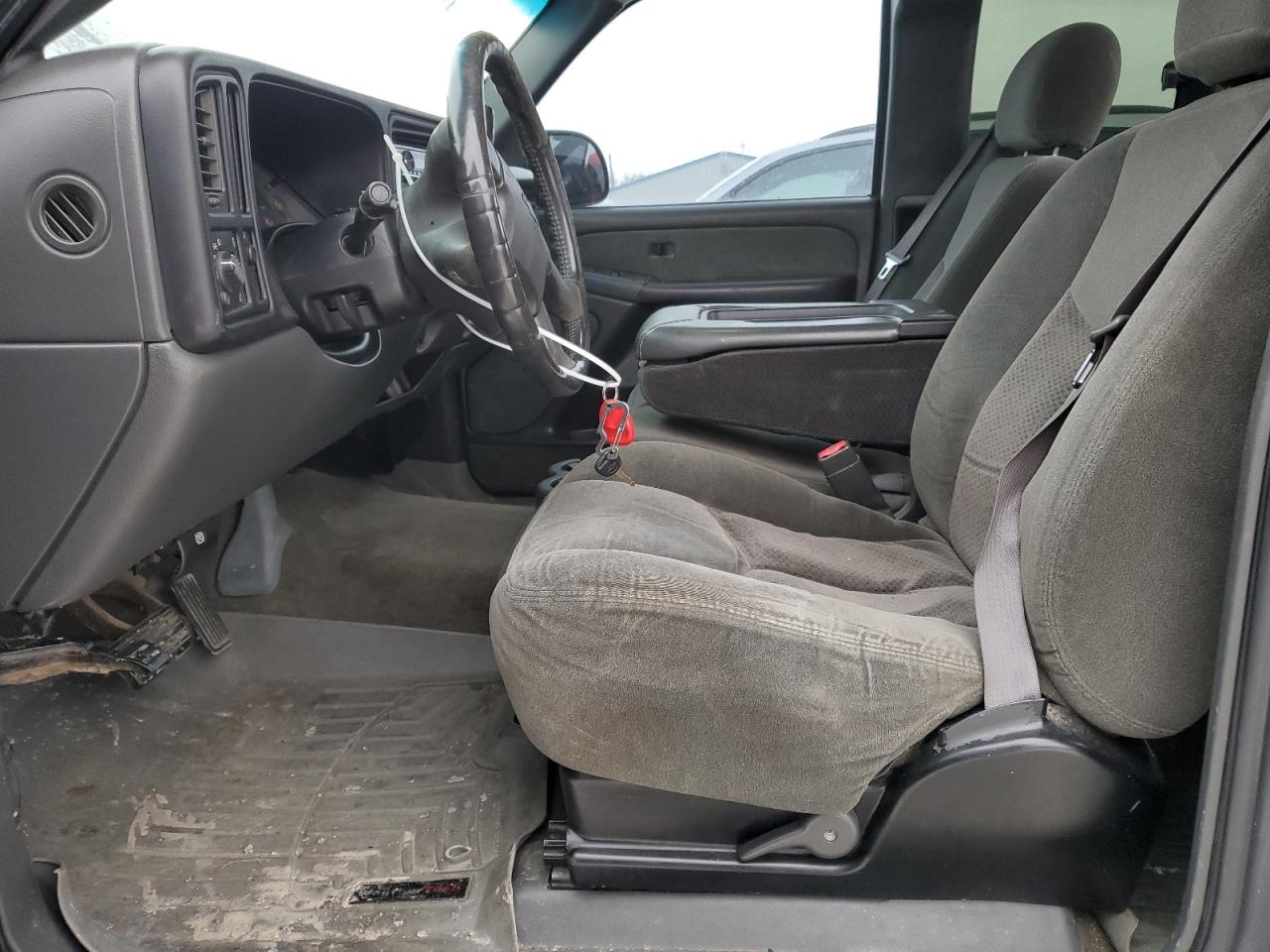 2003 Chevrolet Silverado - Image 7