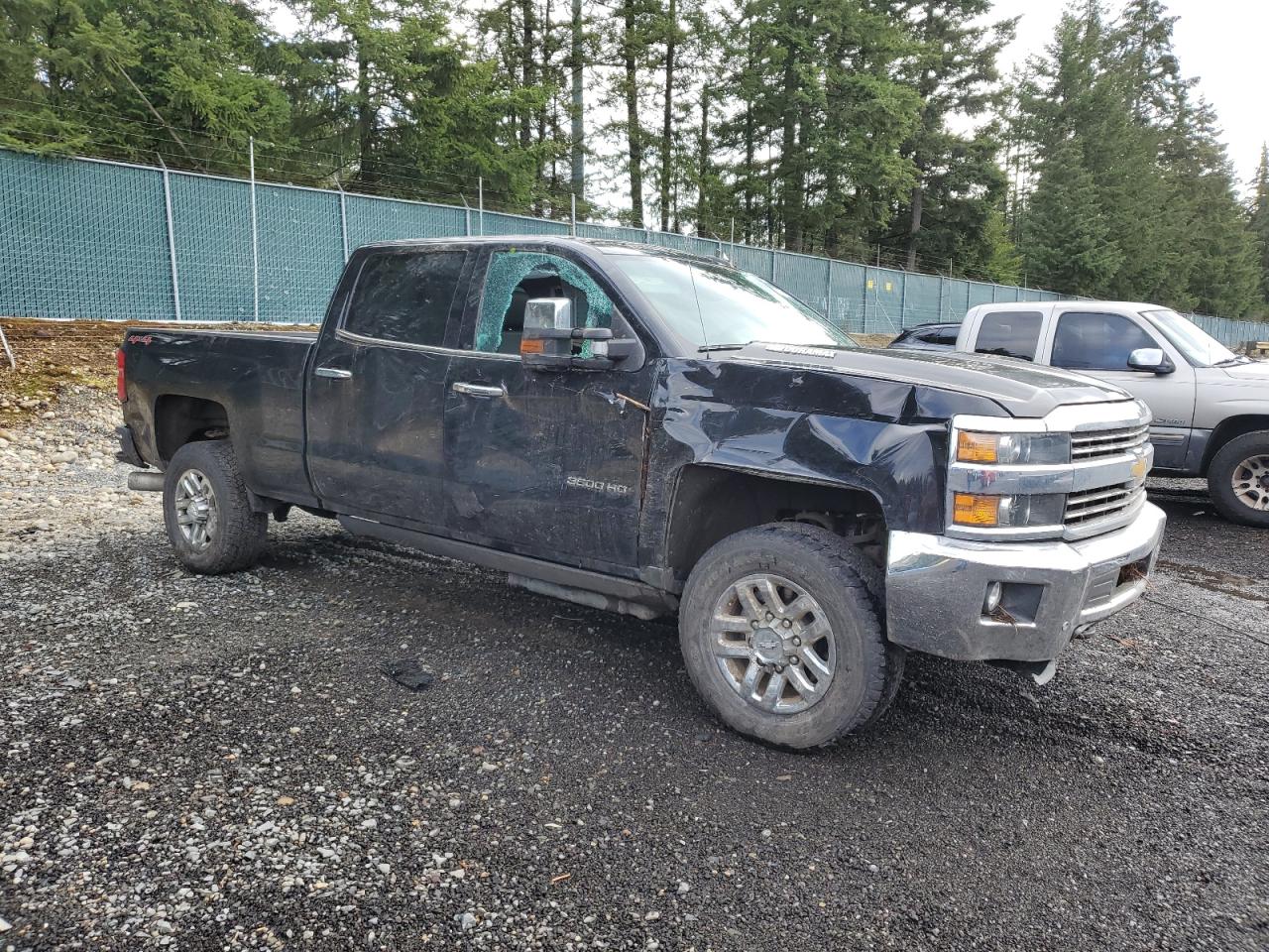 2015 Chevrolet Silverado - Image 4