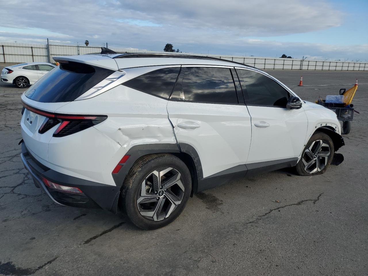 2023 Hyundai Tucson - Image 3