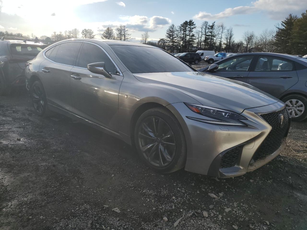 2018 Lexus LS - Image 4