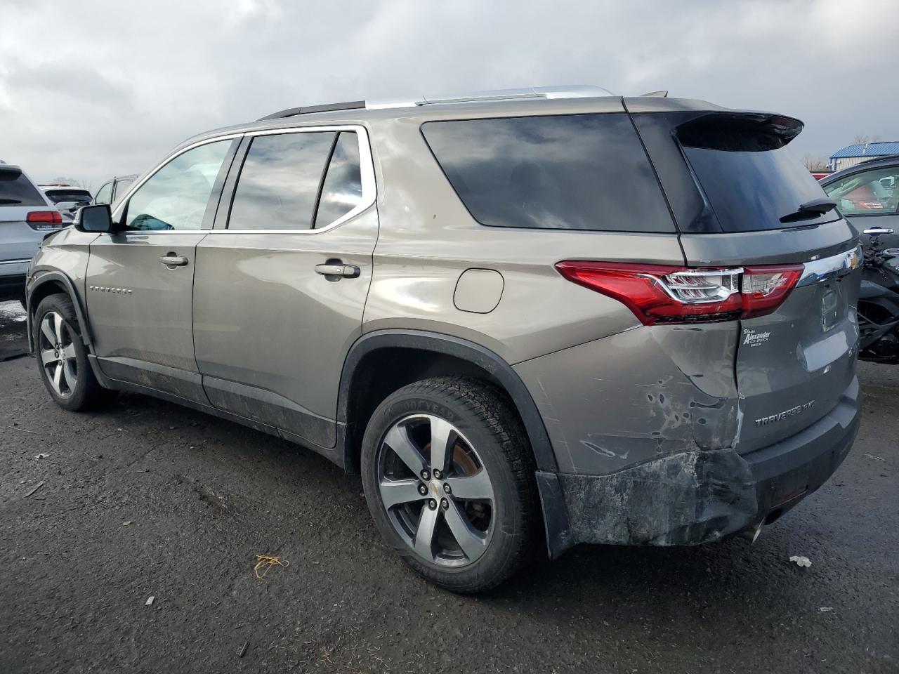 2018 Chevrolet Traverse - Image 2