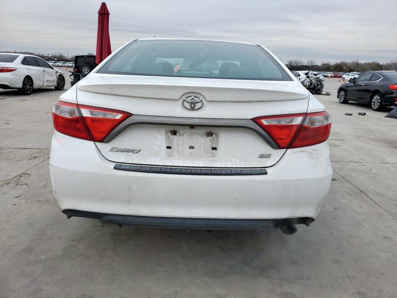 2016 Toyota Camry - Image 6