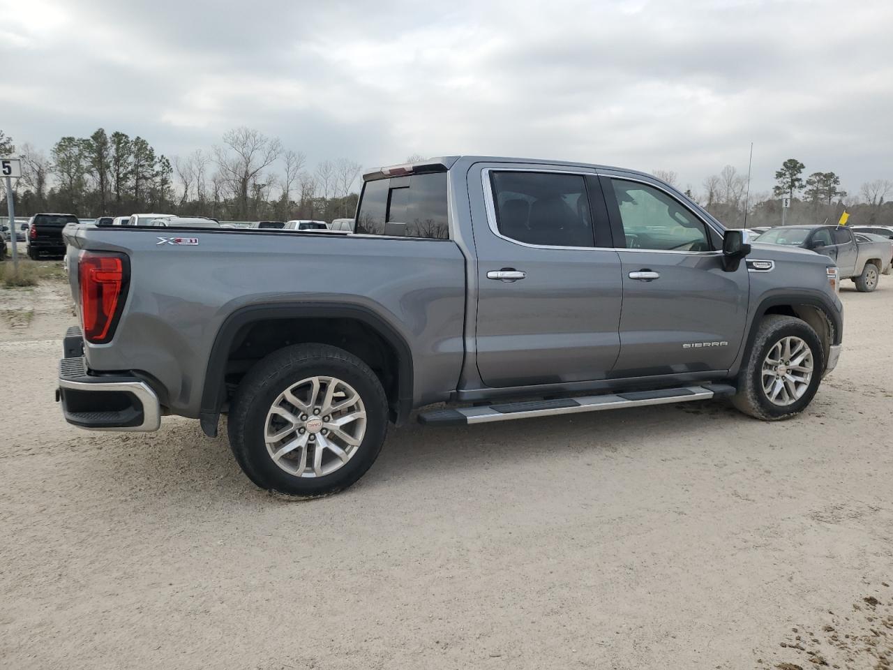2022 GMC Sierra - Image 3