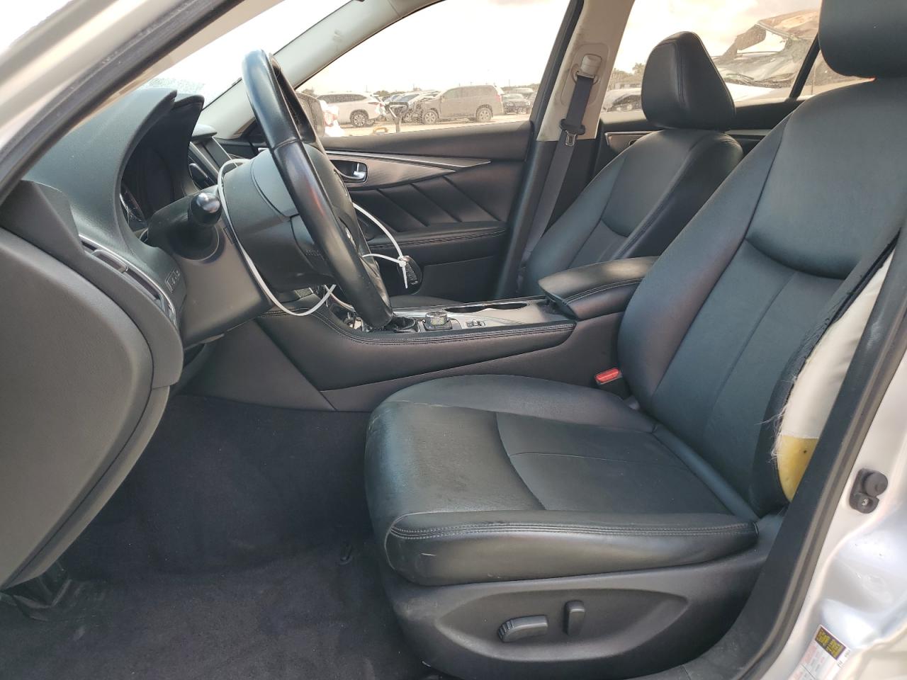 2015 Infiniti Q50 - Image 7