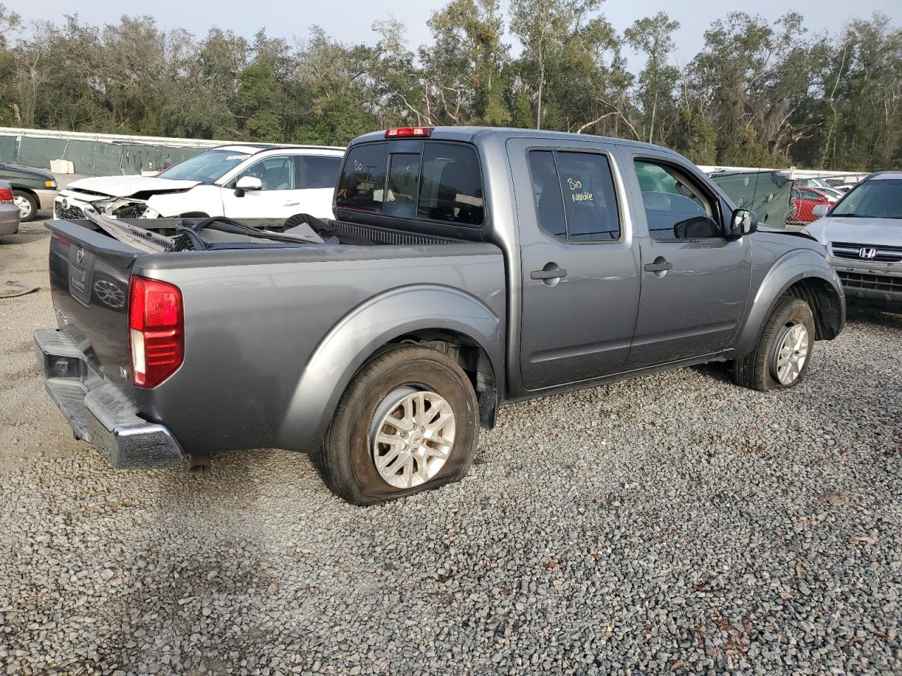 2017 Nissan Navara (Frontier) - Image 3