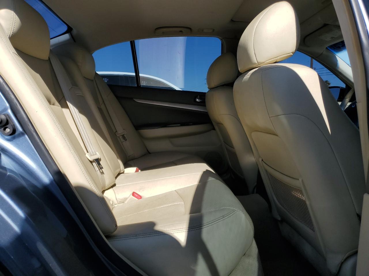 2008 Infiniti G - Image 10
