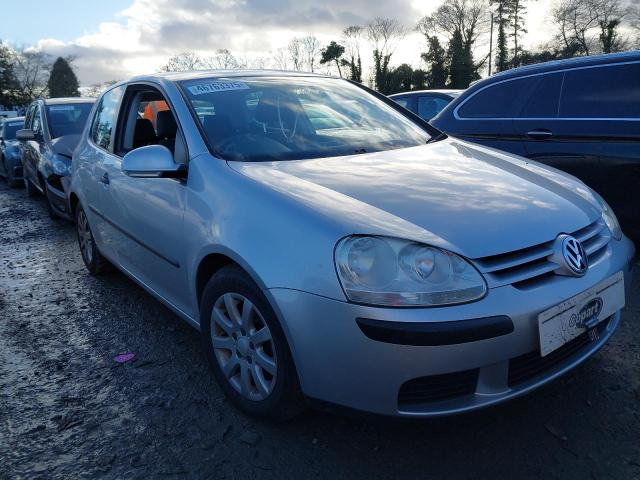 2004 VOLKSWAGEN GOLF FSI S