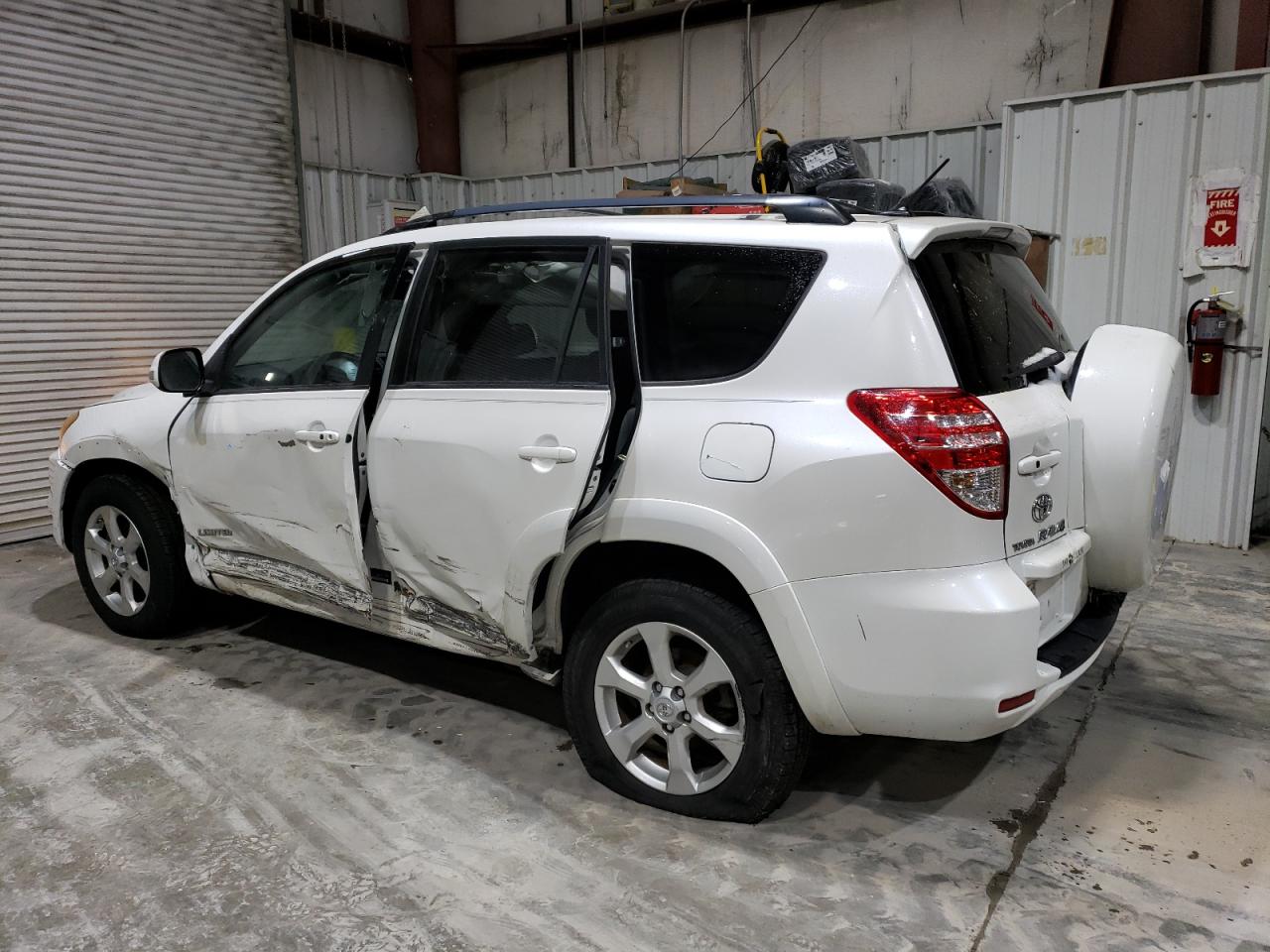 2010 Toyota RAV 4 - Image 2