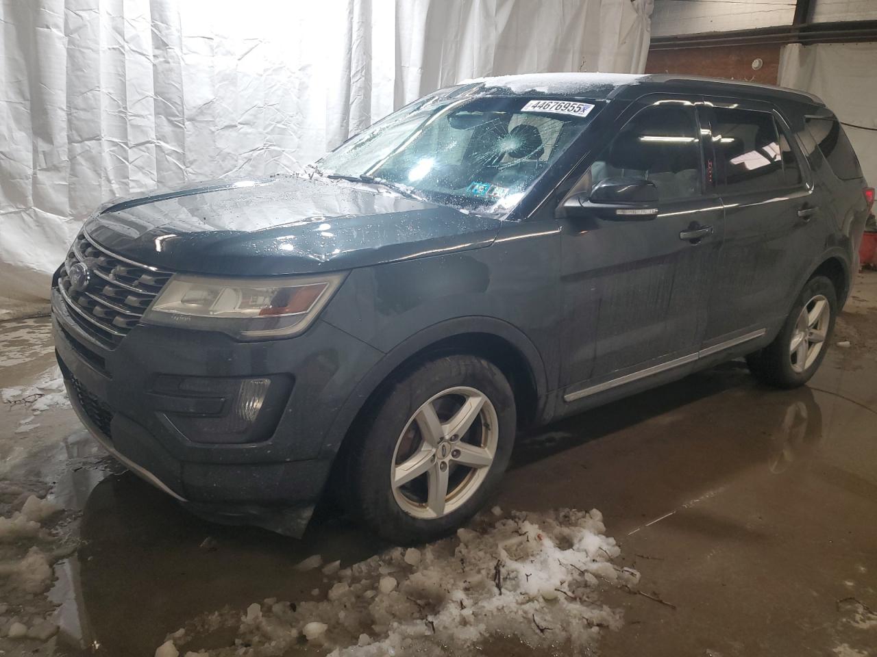 2016 Ford Explorer - Image 1