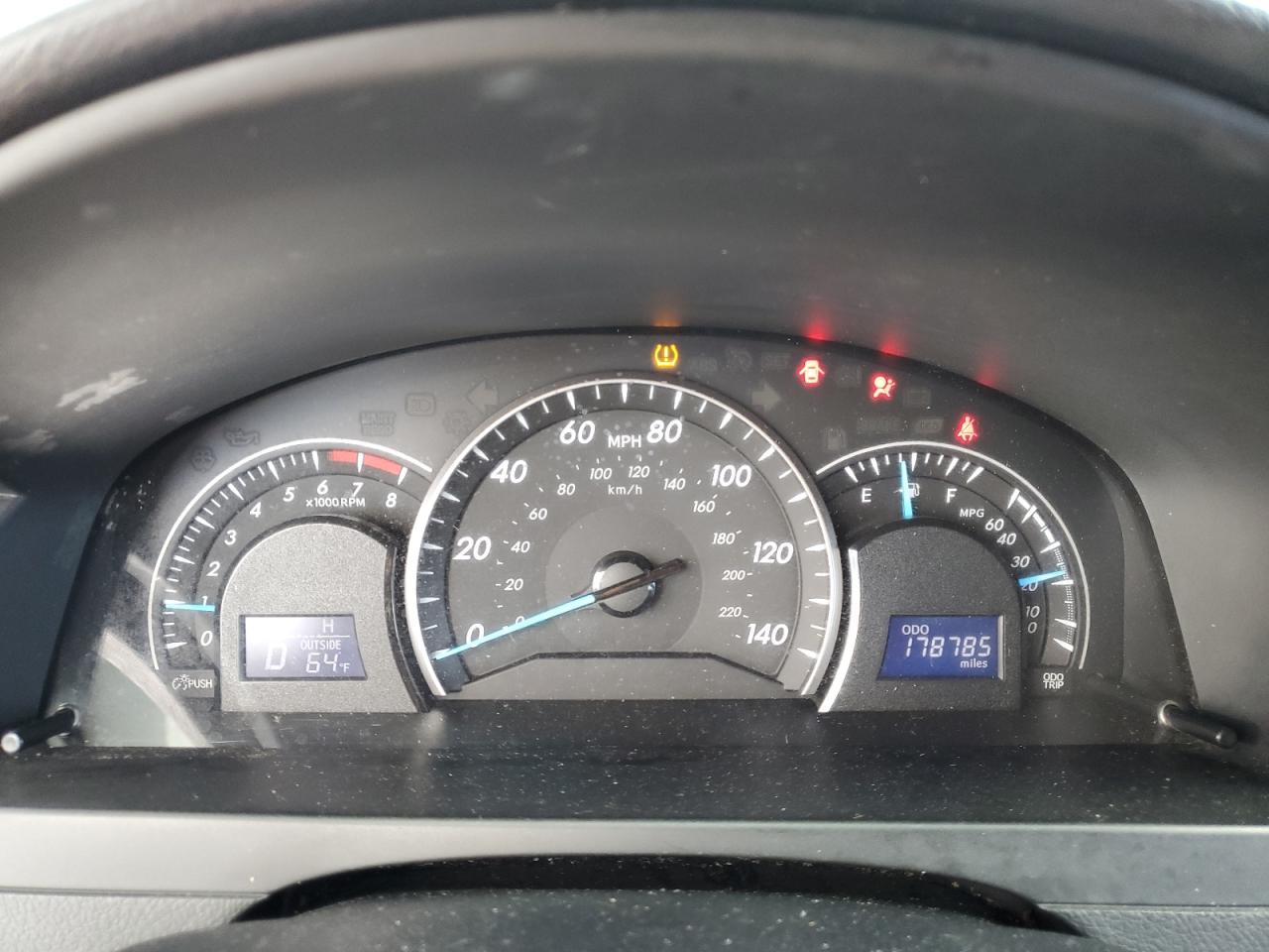 2012 Toyota Camry - Image 9