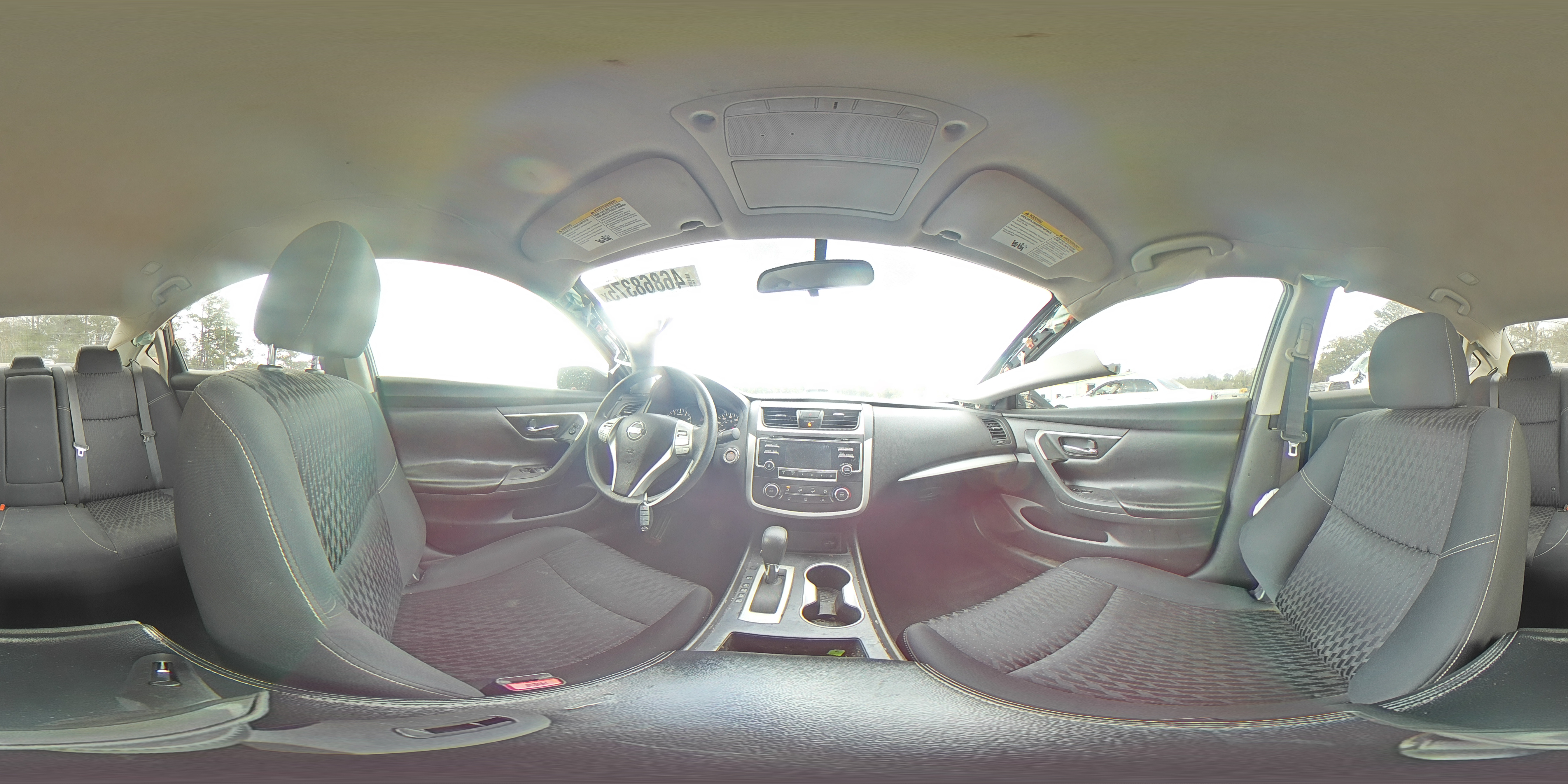 2017 Nissan Altima - Image 14
