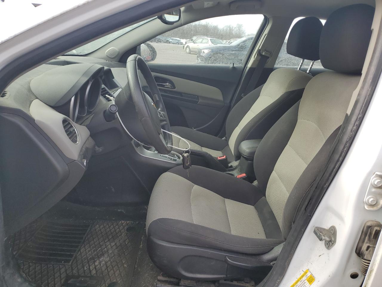2013 Chevrolet Cruze - Image 7