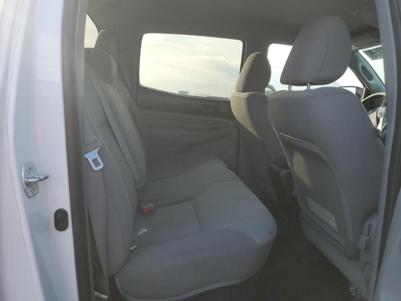 2012 Toyota Tacoma - Image 10