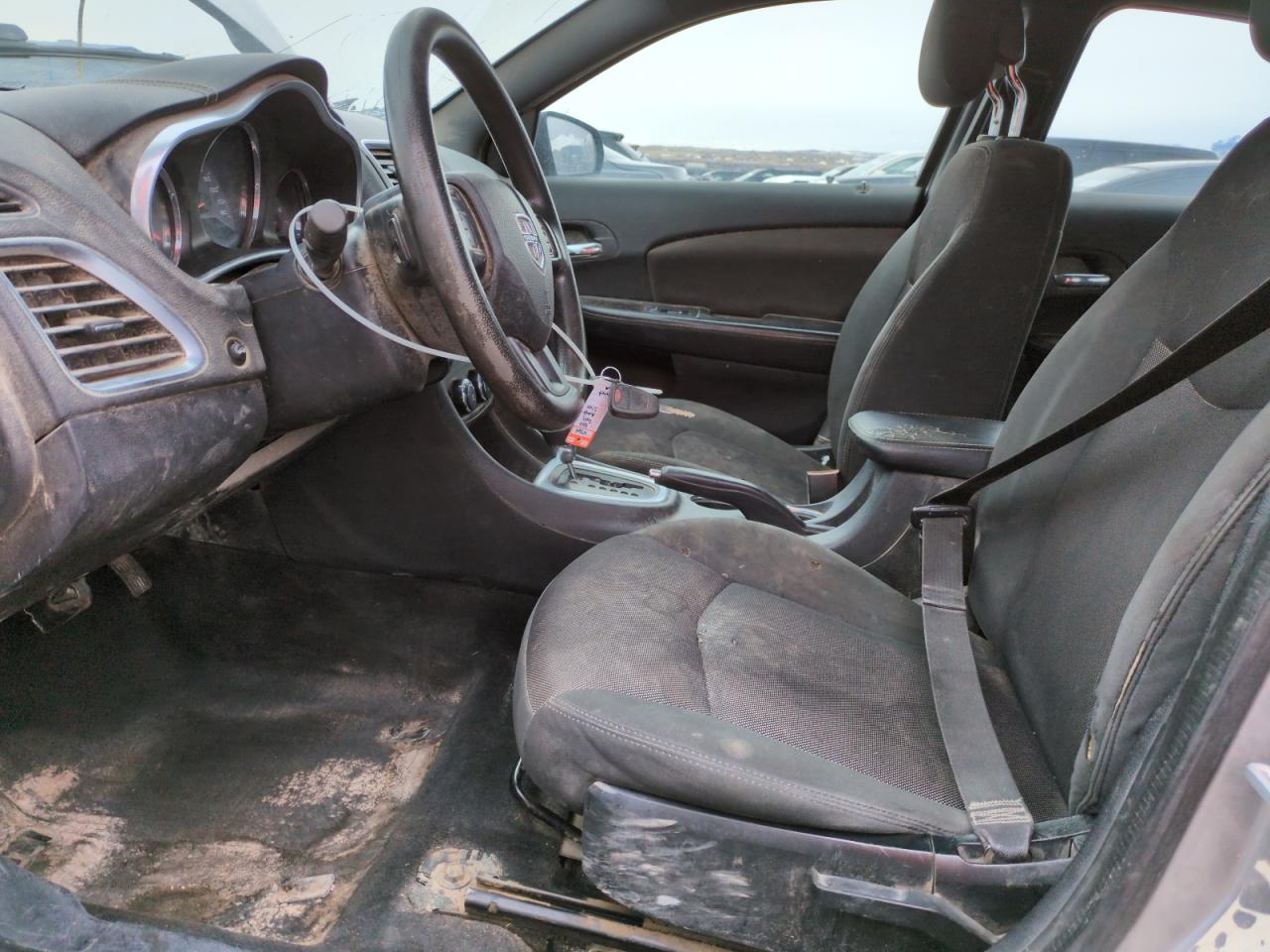 2014 Dodge Avenger - Image 7