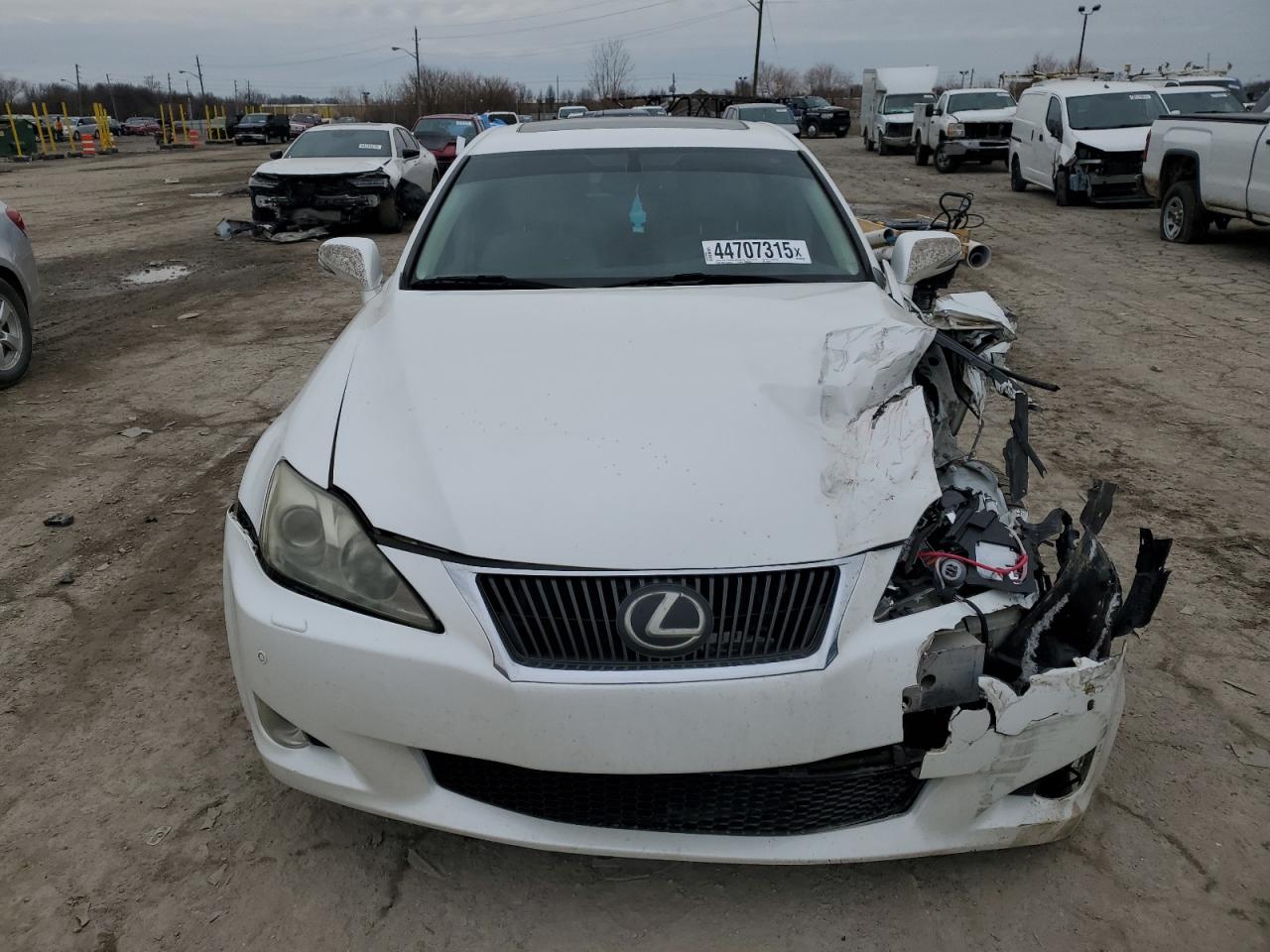 2010 Lexus IS - Image 5