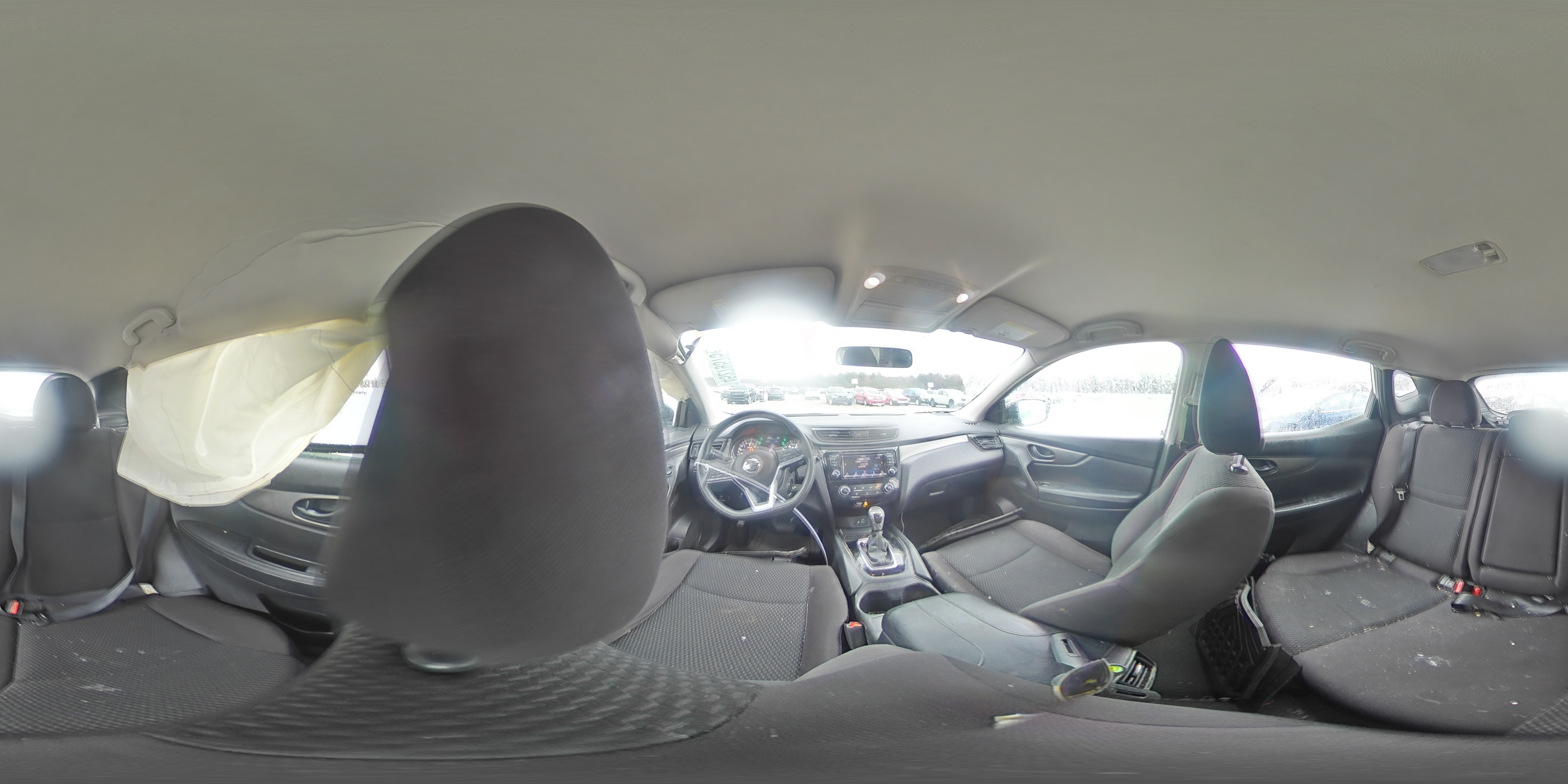2019 Nissan Rogue - Image 13