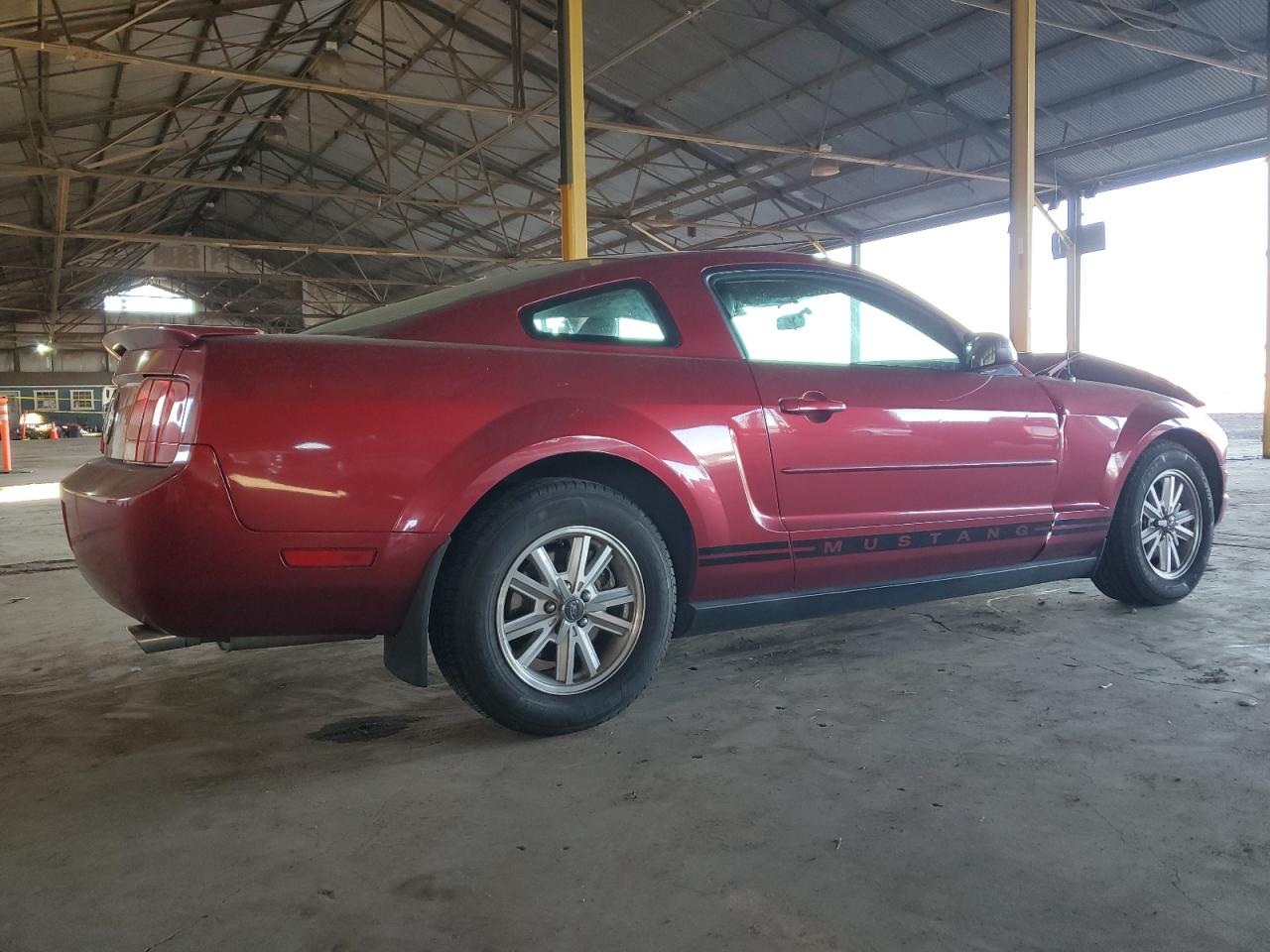 2007 Ford Mustang - Image 3