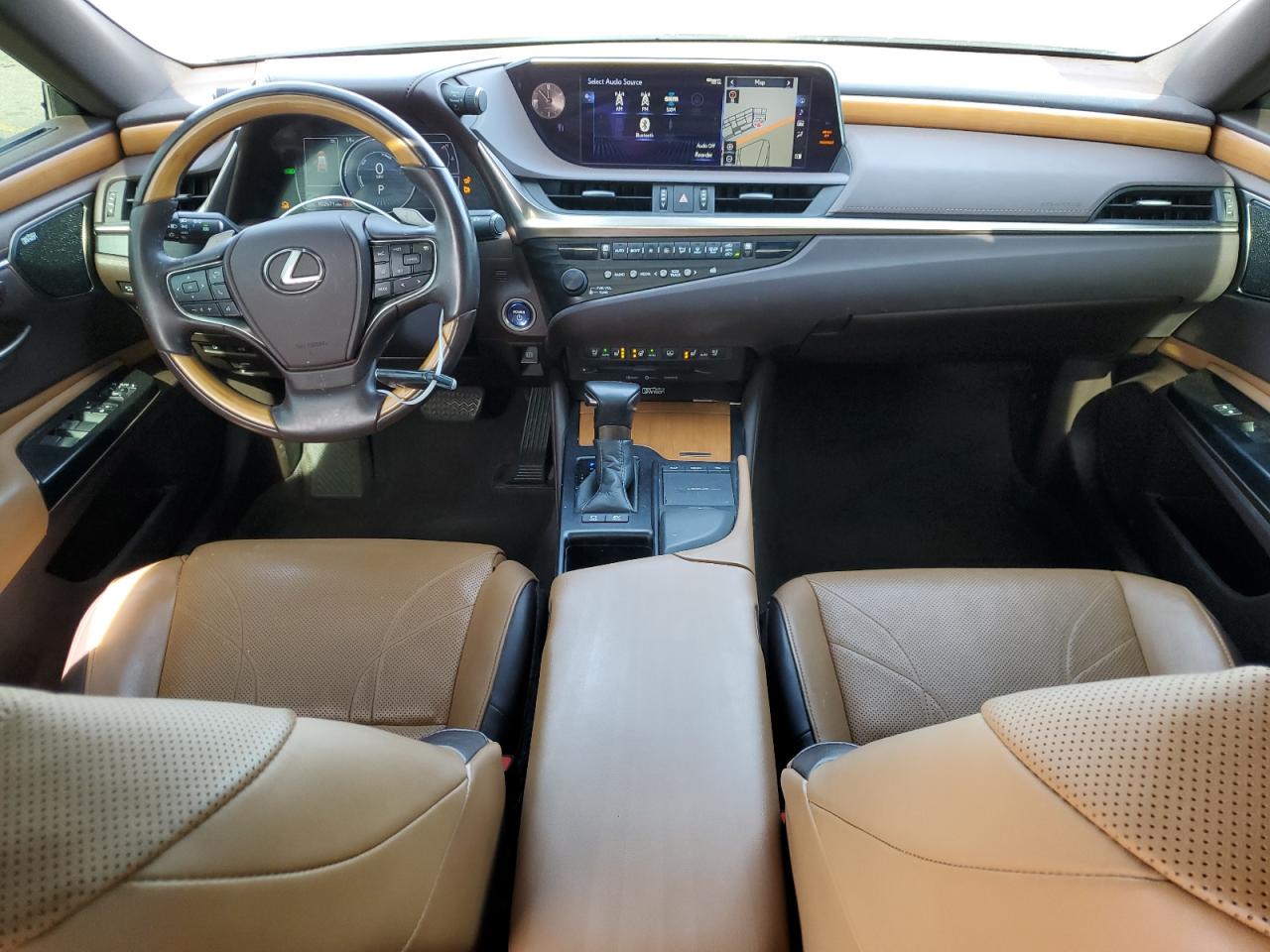 2020 Lexus ES - Image 8