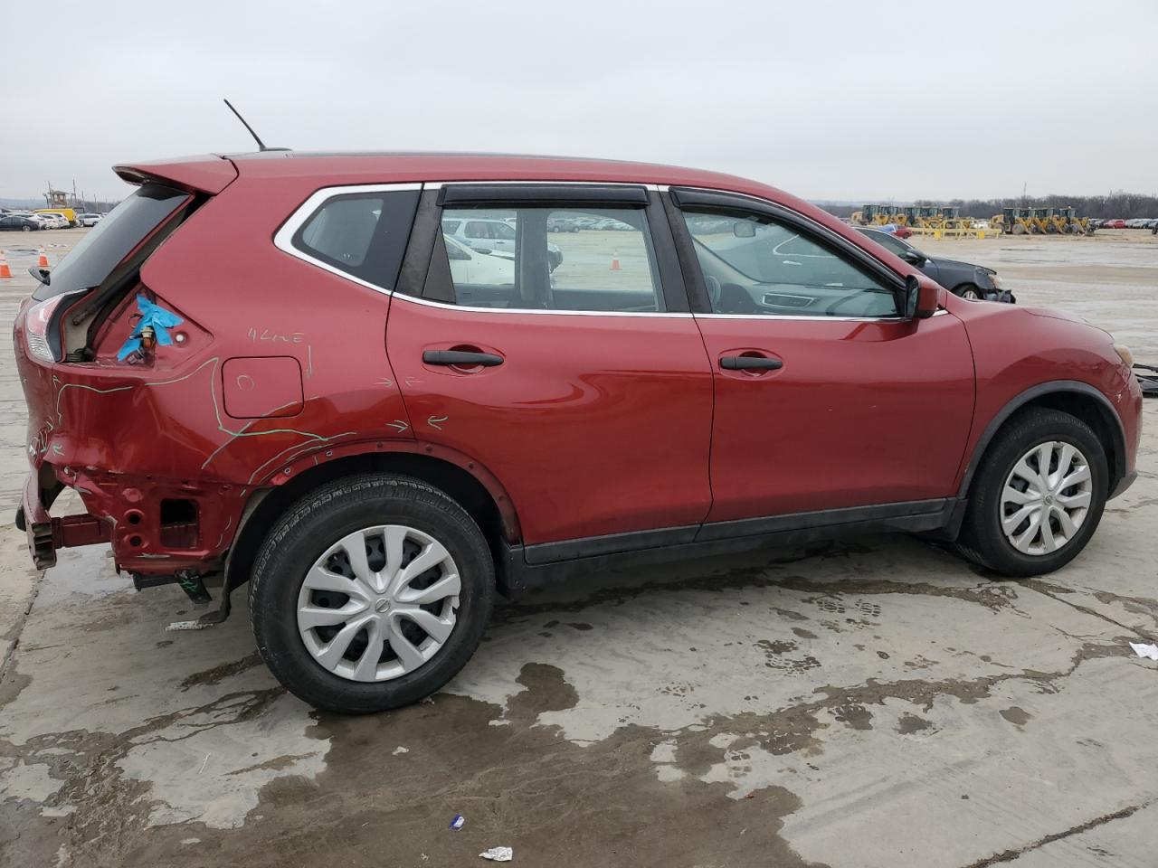 2016 Nissan Rogue - Image 3