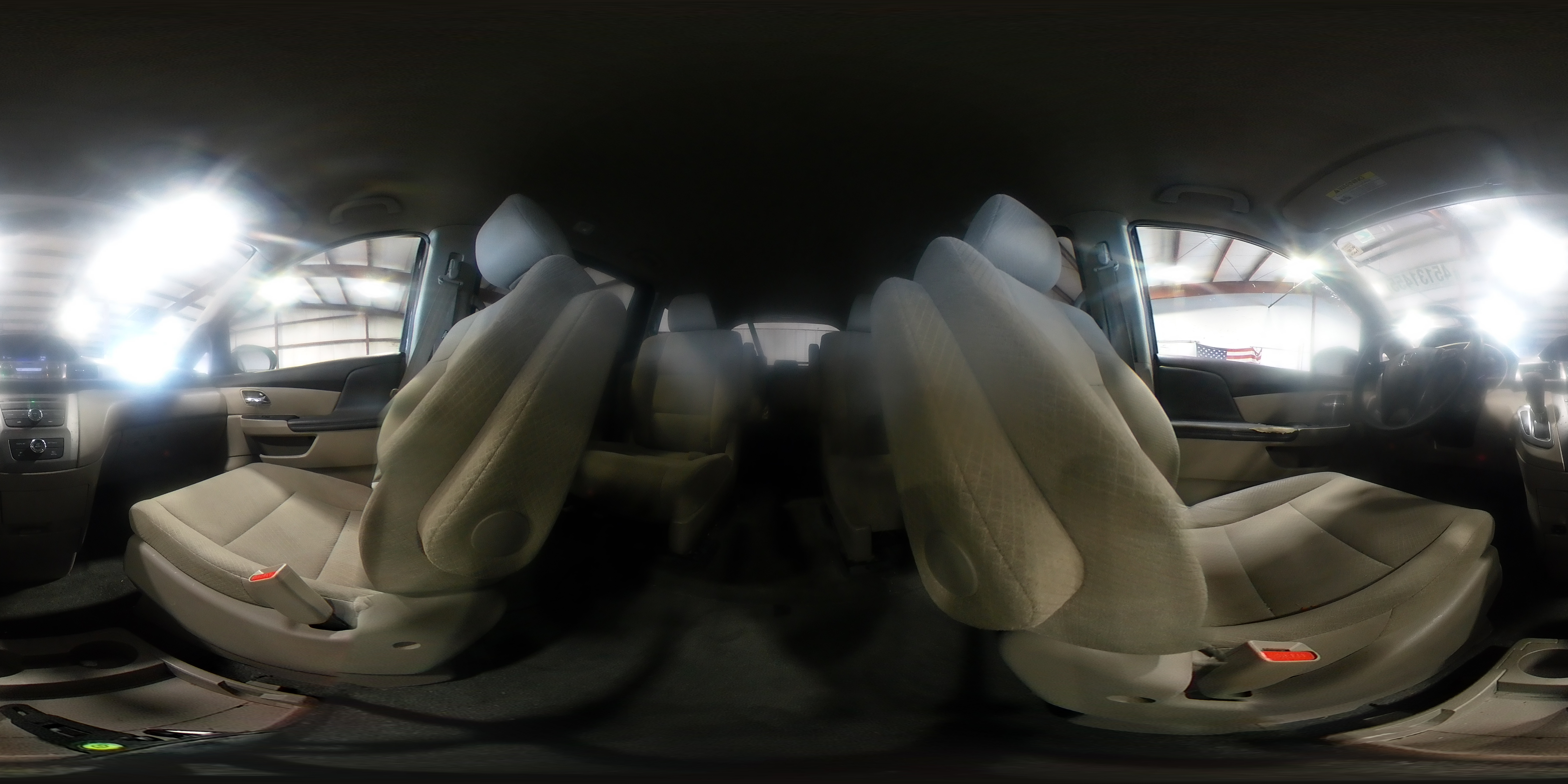 2014 Honda Odyssey - Image 15