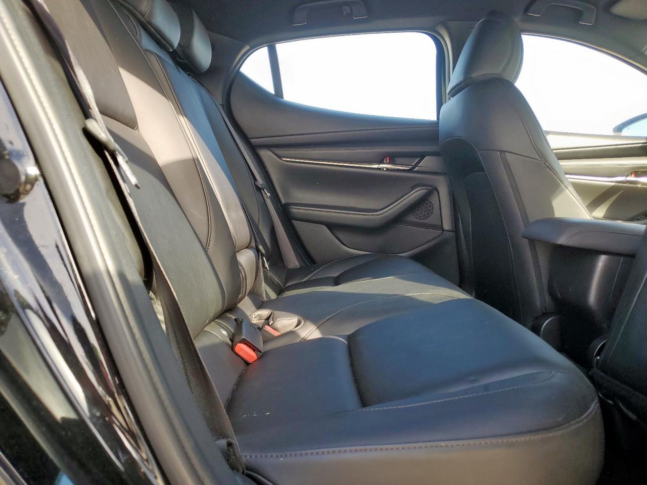 2019 Mazda 3 - Image 10