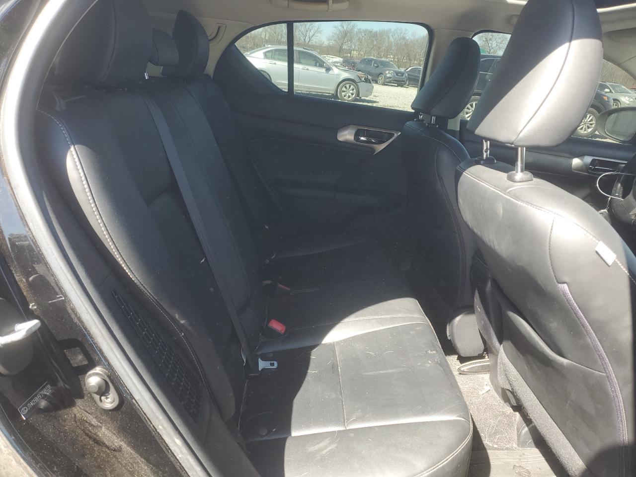 2014 Lexus CT - Image 10