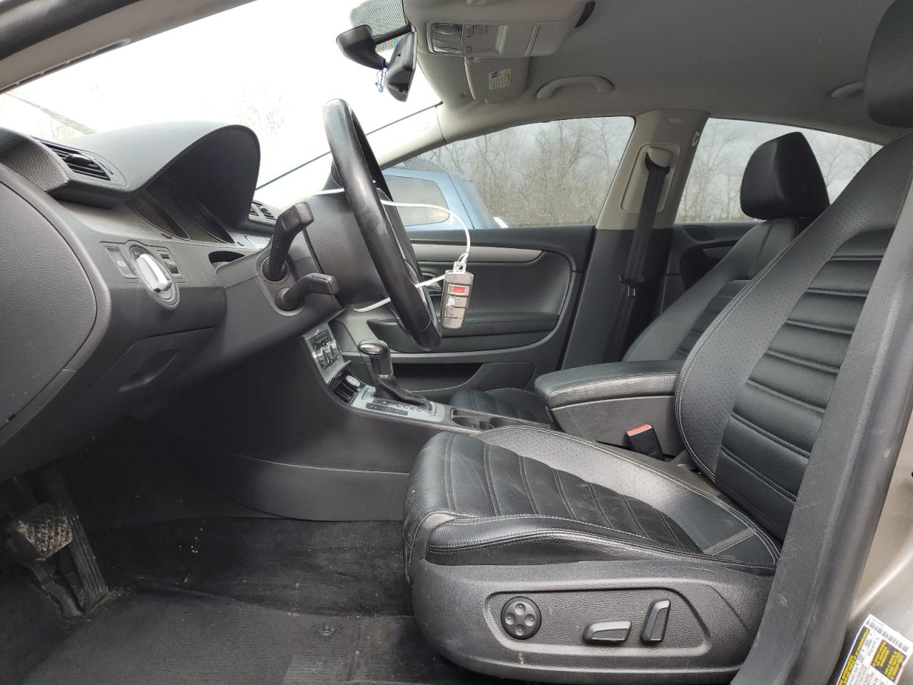 2010 Volkswagen Passat CC - Image 7