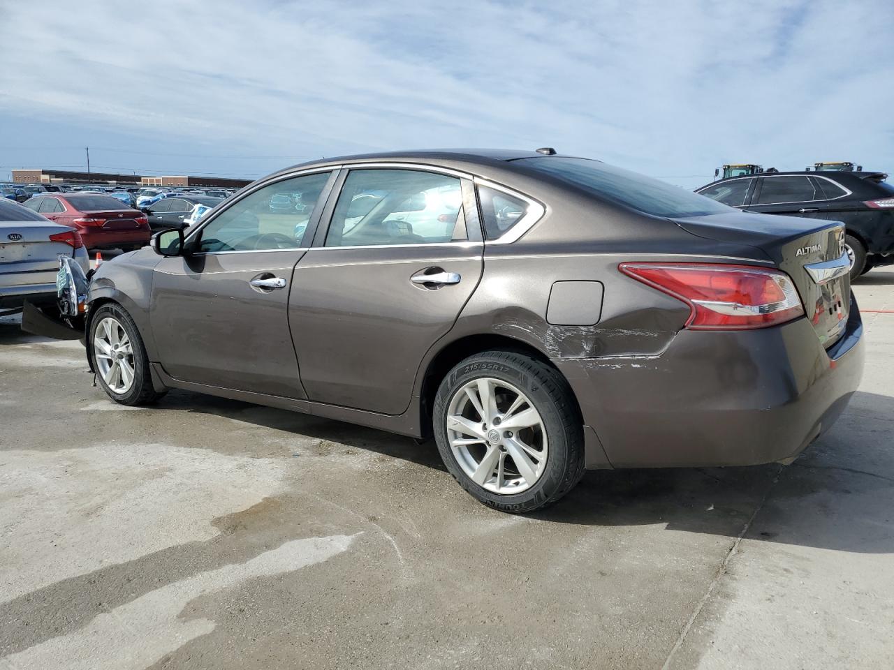 2013 Nissan Altima - Image 2