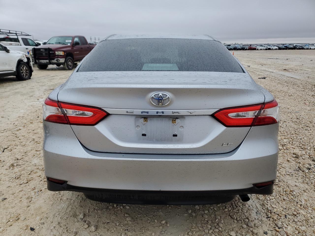 2018 Toyota Camry - Image 6