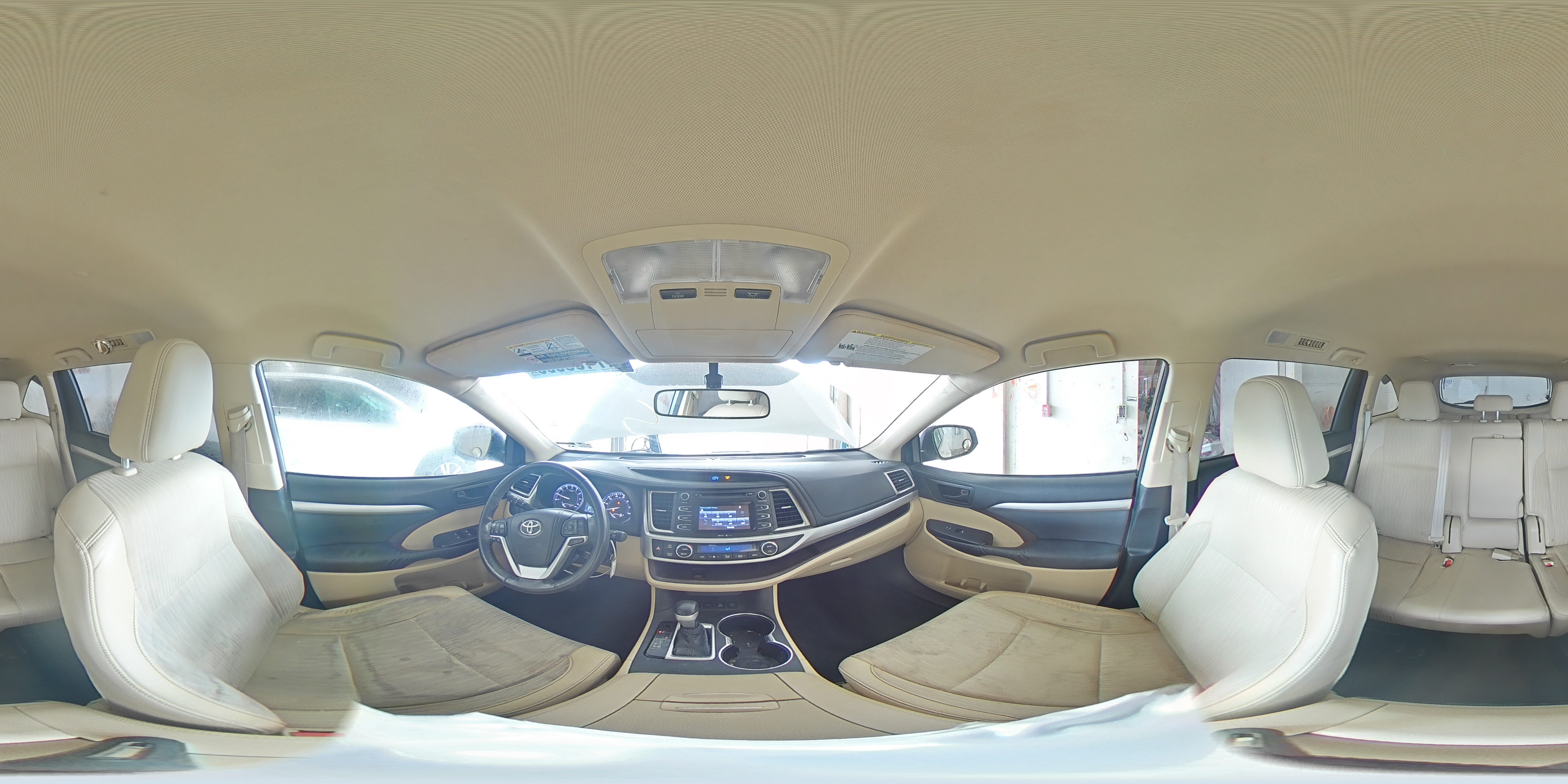 2014 Toyota Highlander - Image 16