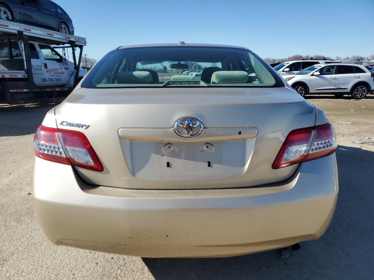 2010 Toyota Camry - Image 6